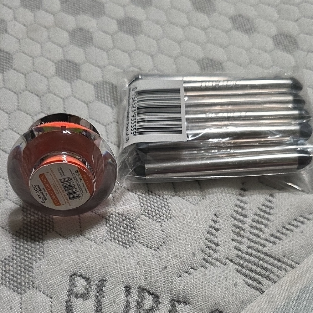 Silver Makeup Brush Set with Orange Gel Pot